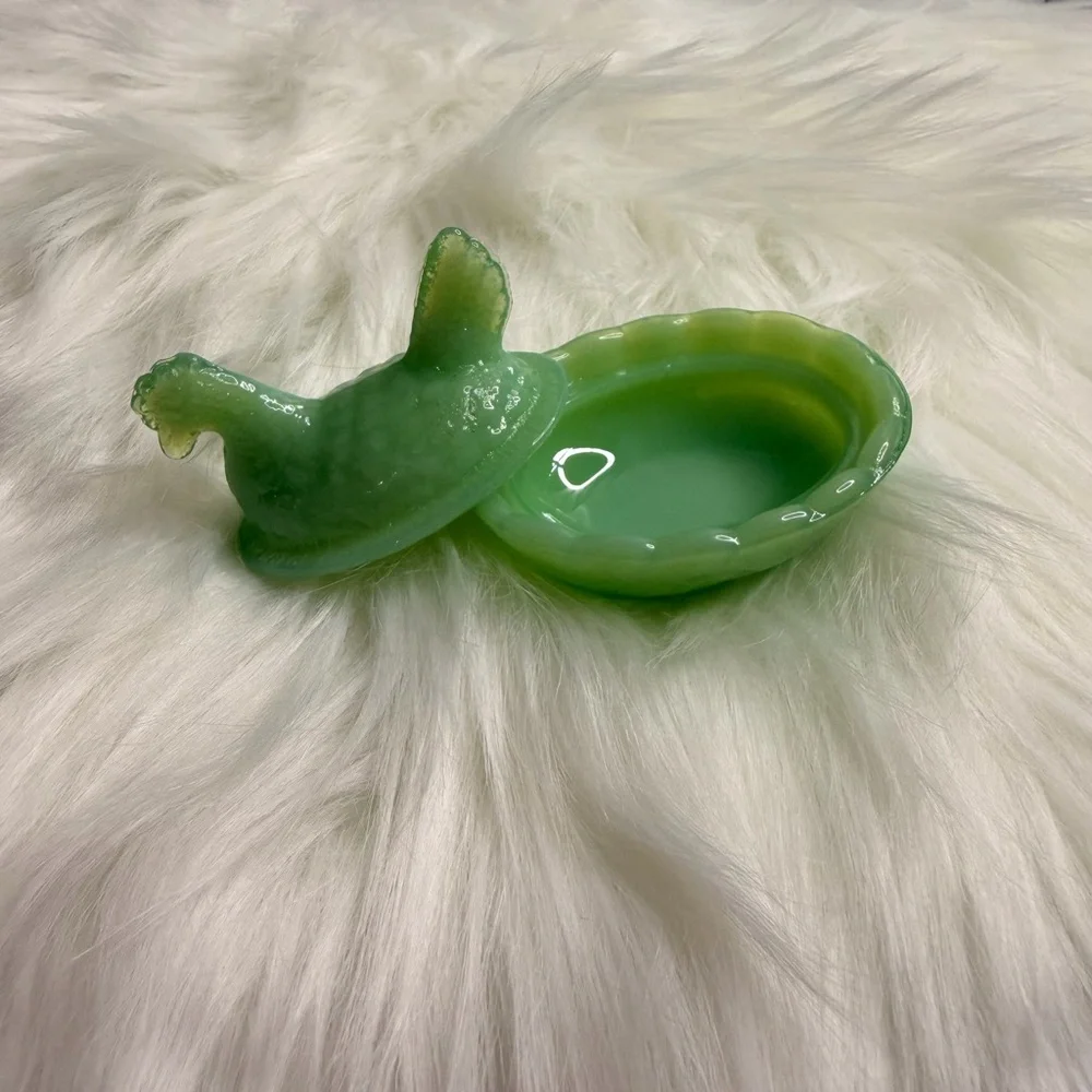 Mini vintage Green Glass Hen on Nest Dish